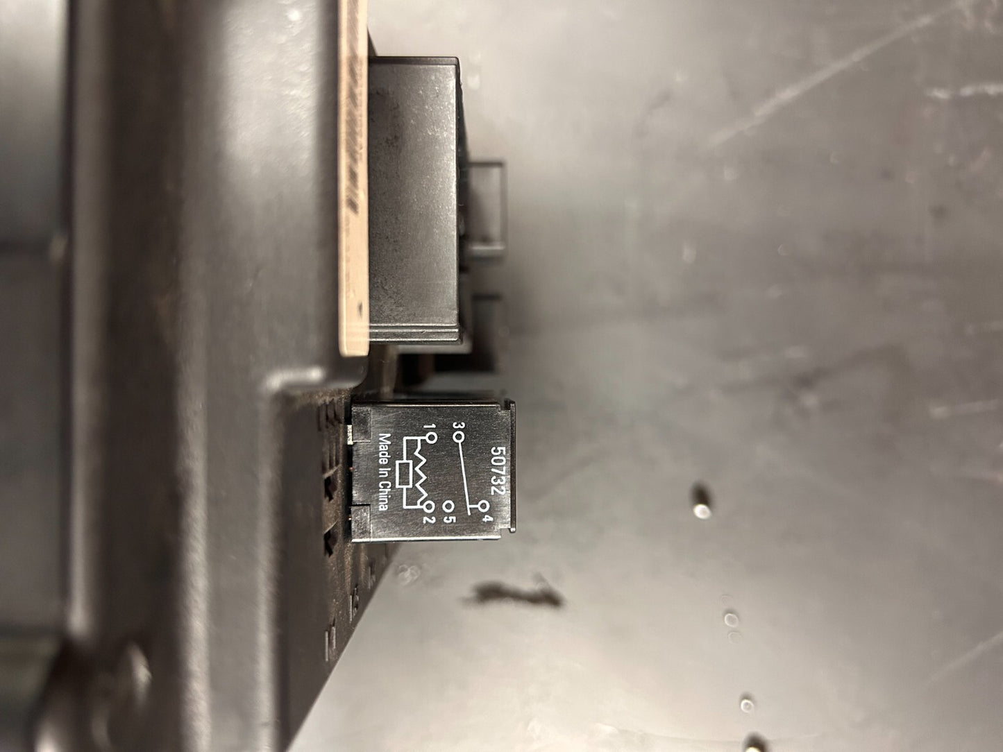 08 JEEP GRAND CHEROKEE RELAY FUSE BOX INTERIOR JUNCTION CONTROL UNIT  56048366AE