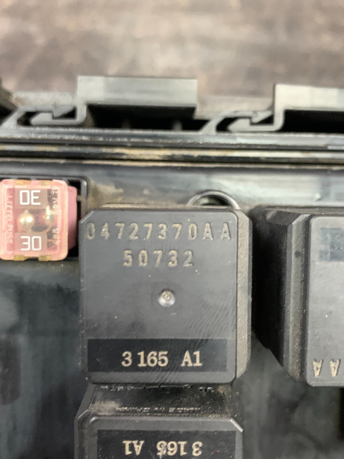 2014 Dodge Challenger Fusebox Fuse Box Relay Module Assembly OEM 68223923AA