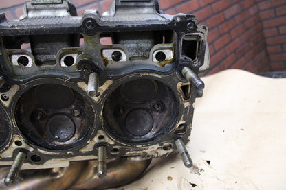 6.1L HEMI DODGE CHRYSLER JEEP DRIVER CYLINDER HEAD W EXHAUST MANIFOLD 05037369AA