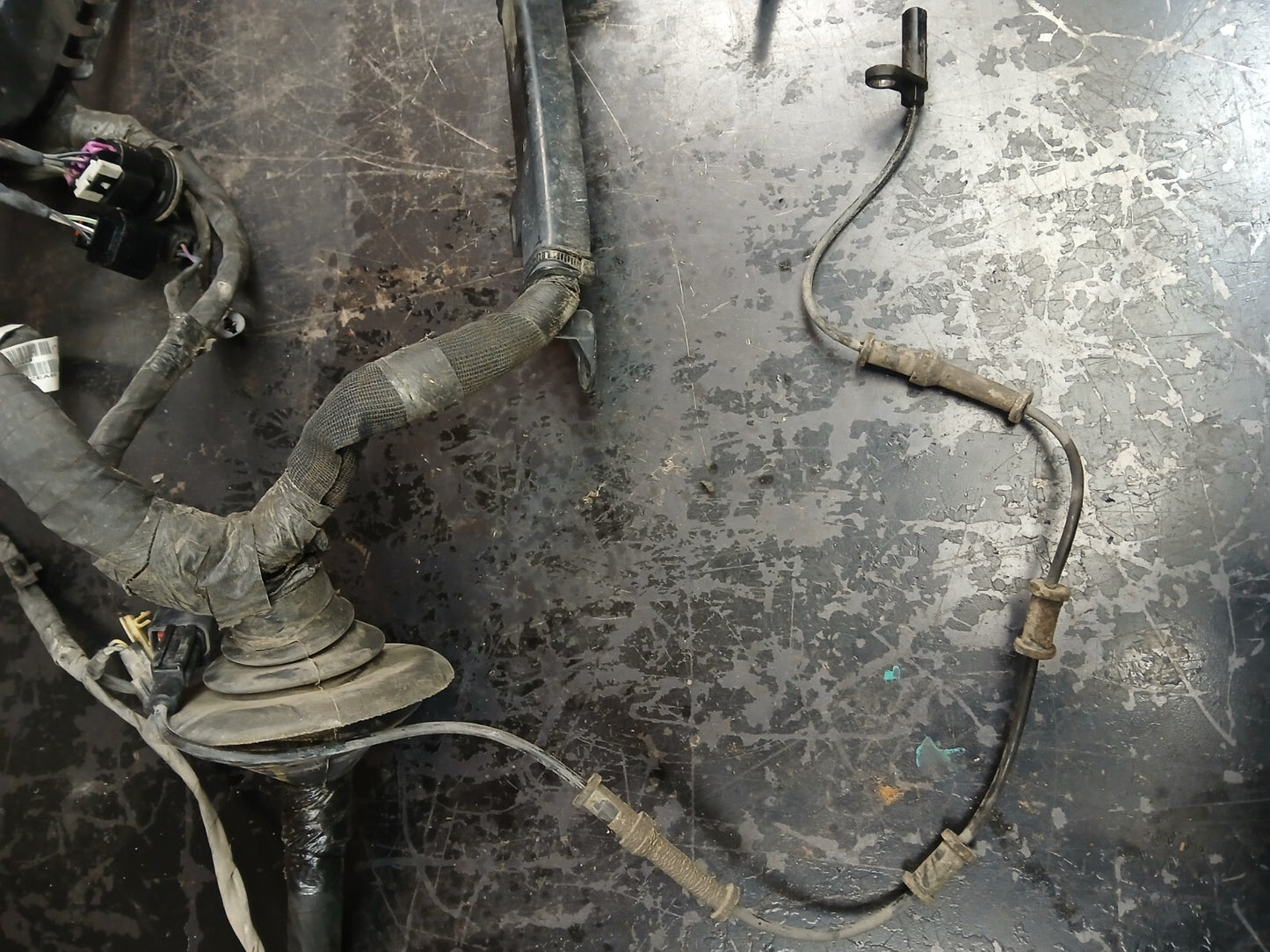 13 Dodge Challenger SRT Headlamp to Dash Wire Wiring Harness 68164174ab Damaged
