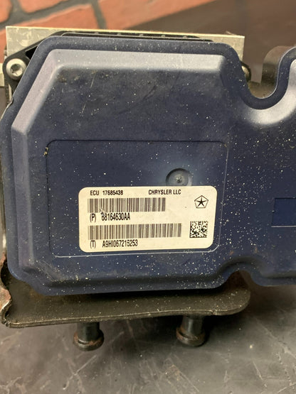 JEEP GRAND CHEROKEE SRT 11-13 OEM ABS ANTI LOCK CONTROL UNIT BRAKE MODULE