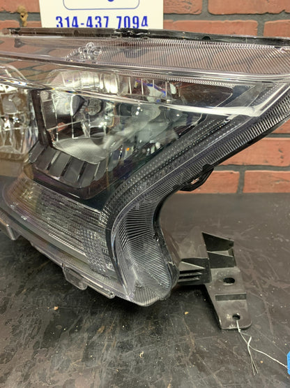 OEM 2019 2020 2021 Ford Ranger Right RH Passenger Halogen Headlight LIKE NEW