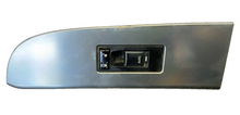 07 Jeep Front Passenger RH Side Window Door Switch Assembly w/ Bezel 04602786aa