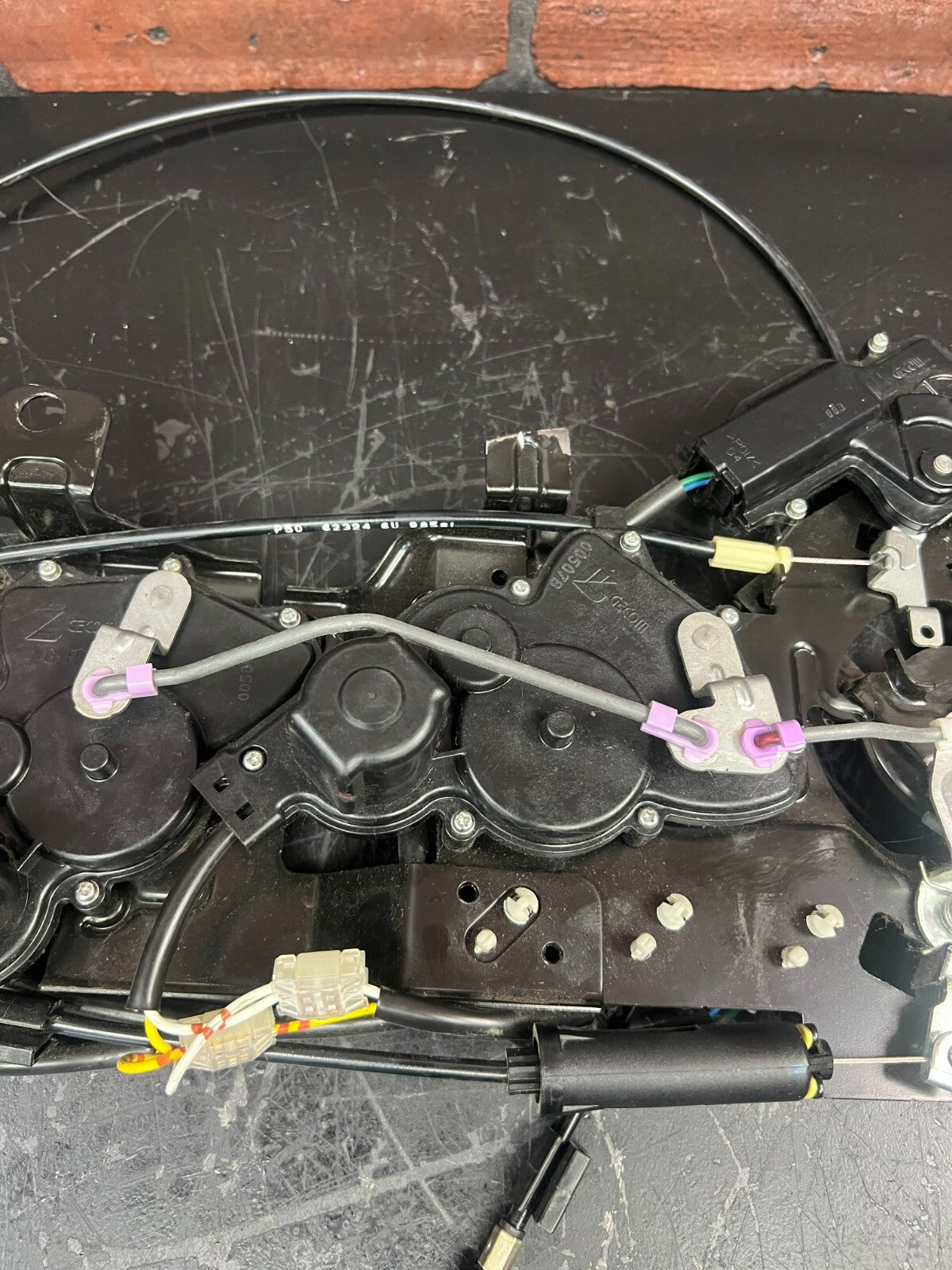 Saturn Sky Pontiac Solstice Trunk Lock Latch Release Actuator 06-10 OEM