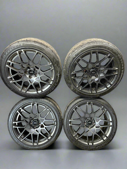 Used OEM Ford Mustang GT500 SVT Staggered Wheel and Tire Set 20x9.5, 19x9.5