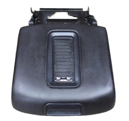 2014-2019 Chevrolet GMC Silverado Sierra Armrest Center Console Lid Charger