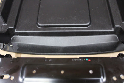 2014-2019 Chevrolet GMC Silverado Sierra Armrest Center Console Lid Charger