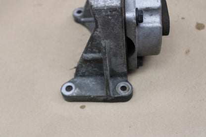 2008-2014 DODGE CHALLENGER SRT8 OEM AUTO TRANSMISSION CROSS MEMBER BRACKET MOUNT