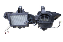 2005-2006 Chrysler 300C Dodge Charger 5.7 6.1 A/C HEATER CORE VENT HOUSING BOX