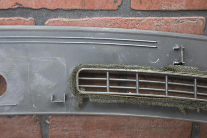2005-2007 CHRYSLER 300 OEM DASHBOARD DEFROSTER TRIM PANEL VENT GRILLE