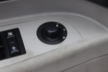 2006-2007 CHRYSLER 300 OEM FRONT DRIVER LH SIDE INTERIOR DOOR PANEL