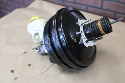 2005-2006 Chrysler 300 SRT Brake Booster Vacuum Master Cylinder 05290836AA