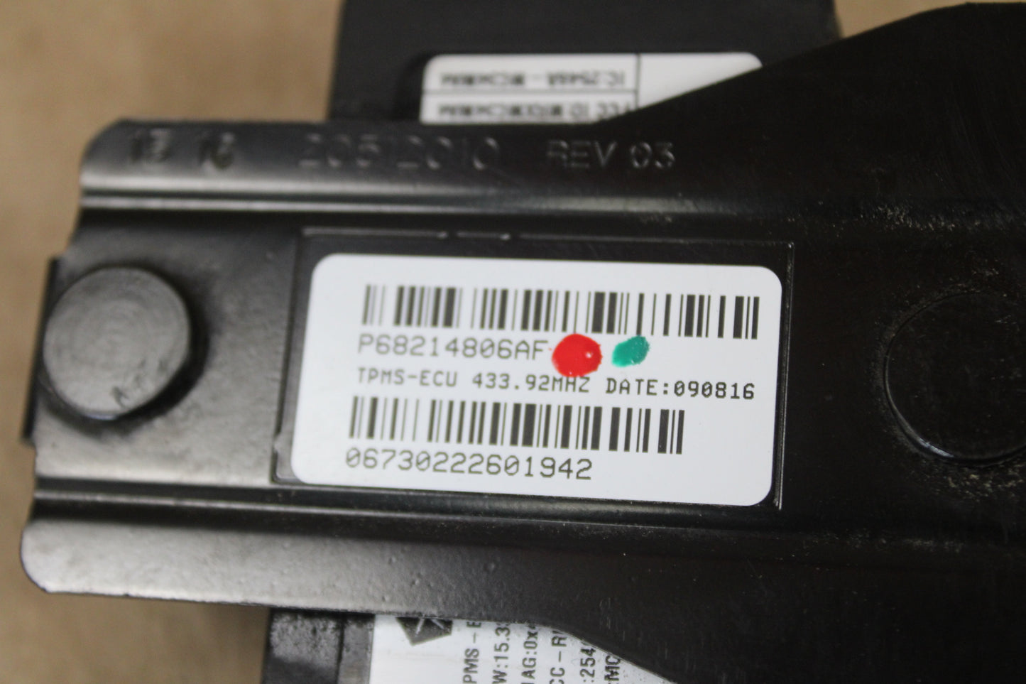 14-23 Charger Challenger 300 TPMS Tire Pressure Monitor Sensor Module OEM