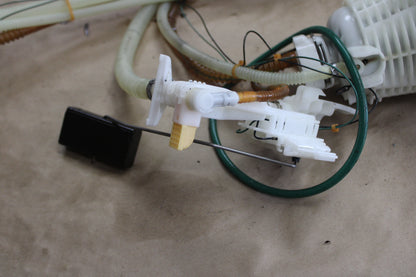 06-21 CHARGER CHALLENGER RIGHT AUXILIARY FUEL GAS PUMP ASSEMBLY OEM