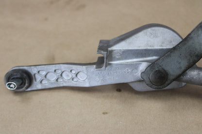 13-23 DODGE CHARGER R/T SCAT PACK OEM WINDSHIELD WIPER LINKAGE MOTOR