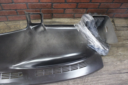 00-06 Tahoe Suburban Yukon Avalanche 99-06 Silverado Sierra Molded Dash Cover