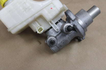 DODGE CHARGER 2009-2023 BRAKE MASTER CYLINDER W/ RESERVOIR BOTTLE OEM