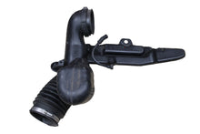 2007-2009 SUBURBAN YUKON AIR CLEANER RESONATOR DUCT OEM 15884353